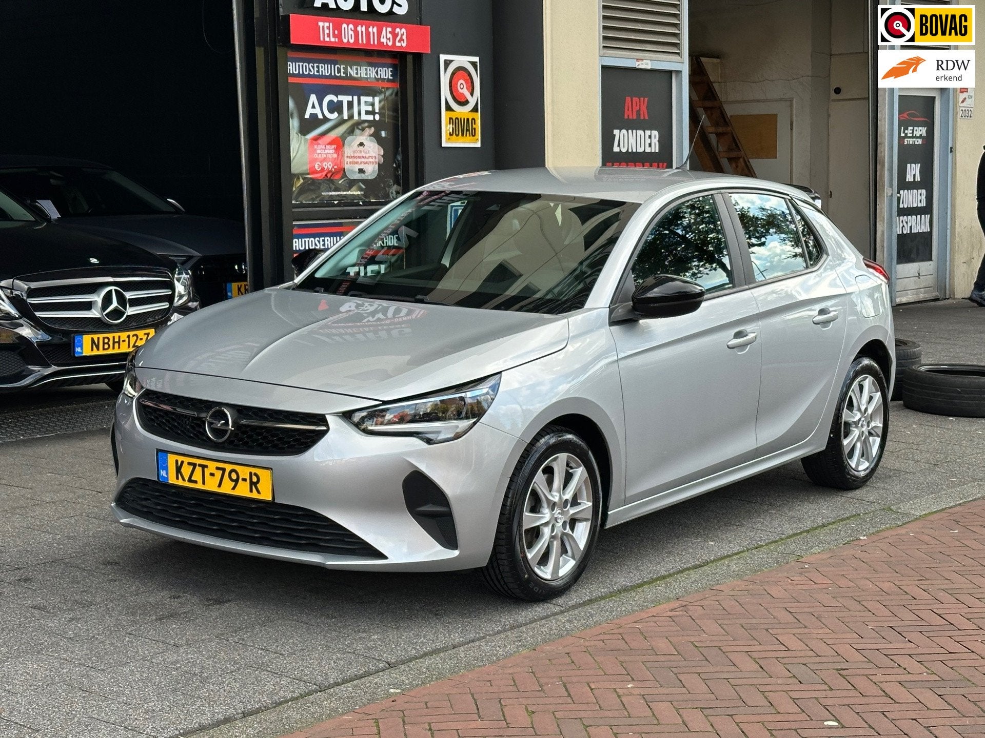 Opel Corsa 1.2 Elegance Automaat Navi Airco Carplay PDC, Gebruikt, Euro 6, 19 km/l, 3 cilinders