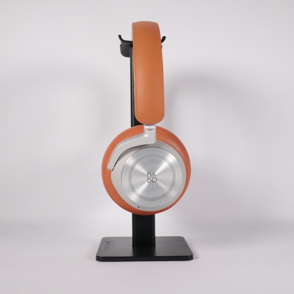 Bang & Olufsen BeoPlay  HX - ZGAN, Bang en Olufson, Zo goed als nieuw, Support@bangenolufson.com, Bang &amp; Olufsen Group
Peter Bangs Vej 15
7600 Struer
Denmark