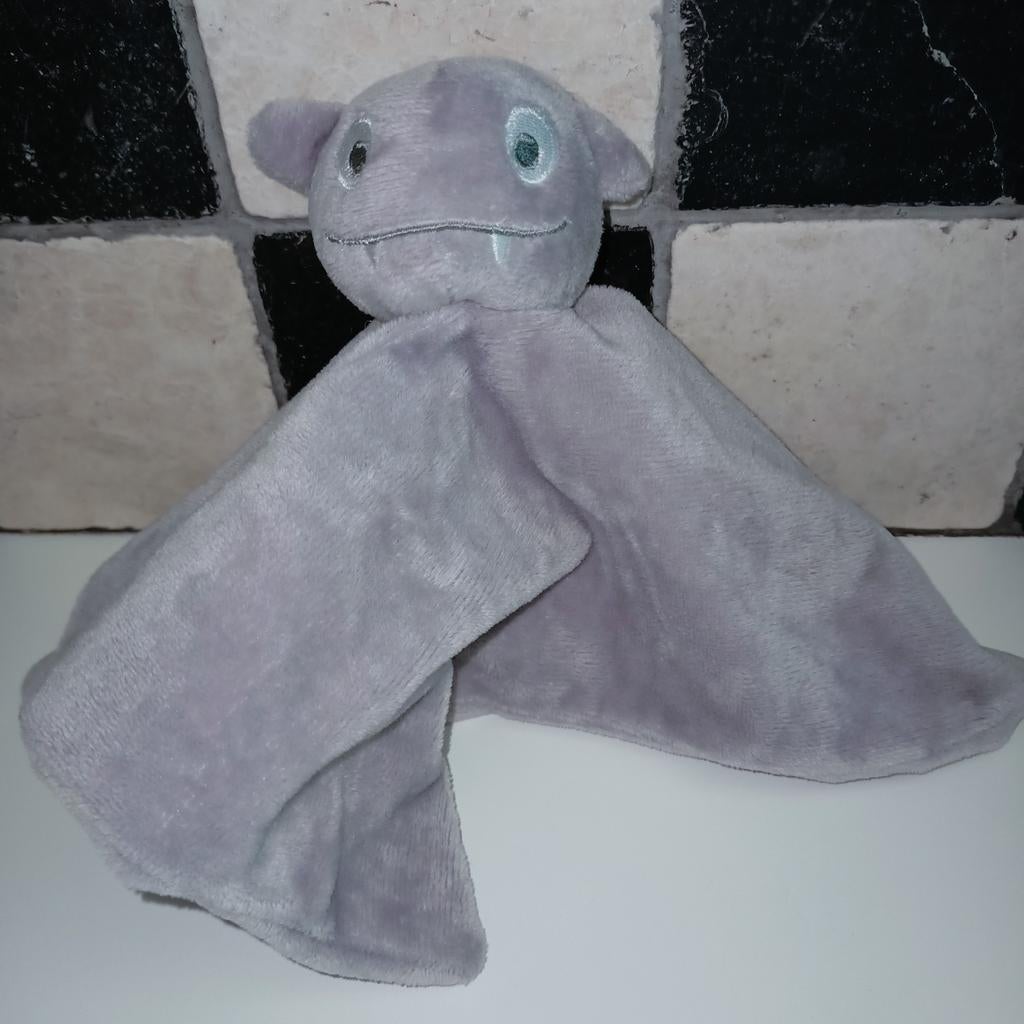 Zeeman grijze vampier / monster kroeldoek met rammelaar., Overige merken, Met geluid, Overige typen, Grijs