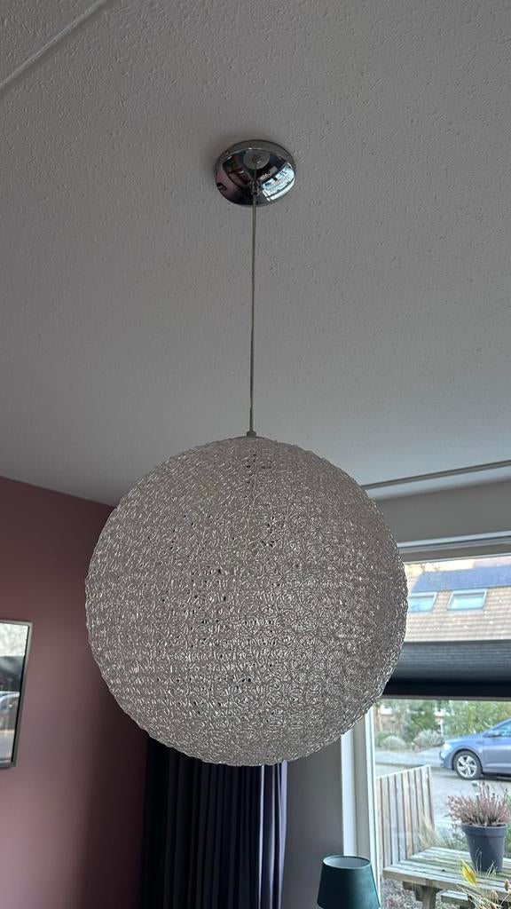 Moderne hanglamp met kunststof kap - Woonexpress, Huis en Inrichting, Lampen | Hanglampen, Ophalen, Zo goed als nieuw, Kunststof