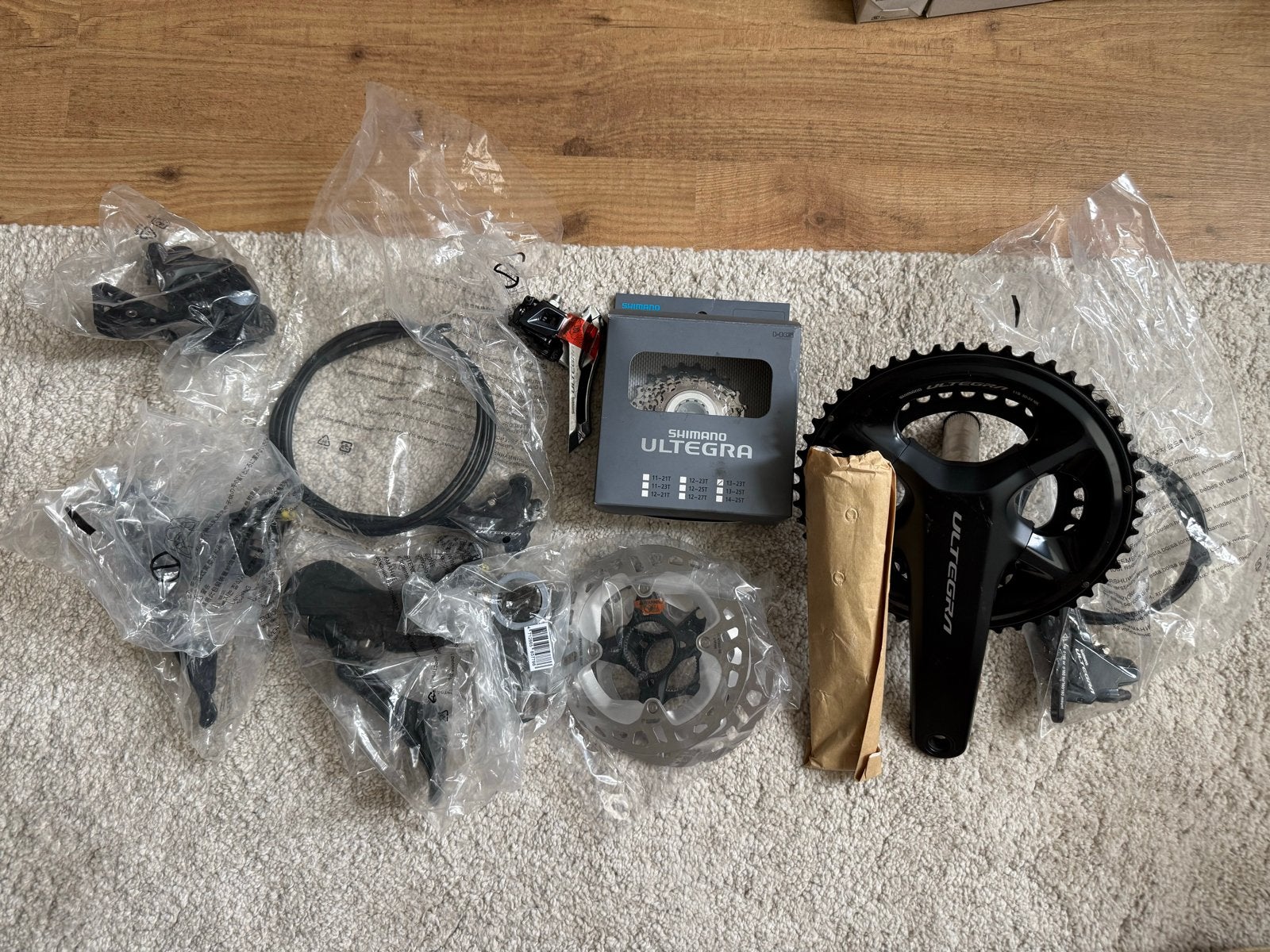 Shimano Ultegra R8000 Groepset - Nieuw in Doos, Crankstel of Pedalen, Nieuw, Ophalen of Verzenden, Aluminium