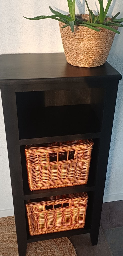 zwart kastje met rotan manden, Ophalen, 1 of 2 laden, 50 tot 100 cm, Zo goed als nieuw
