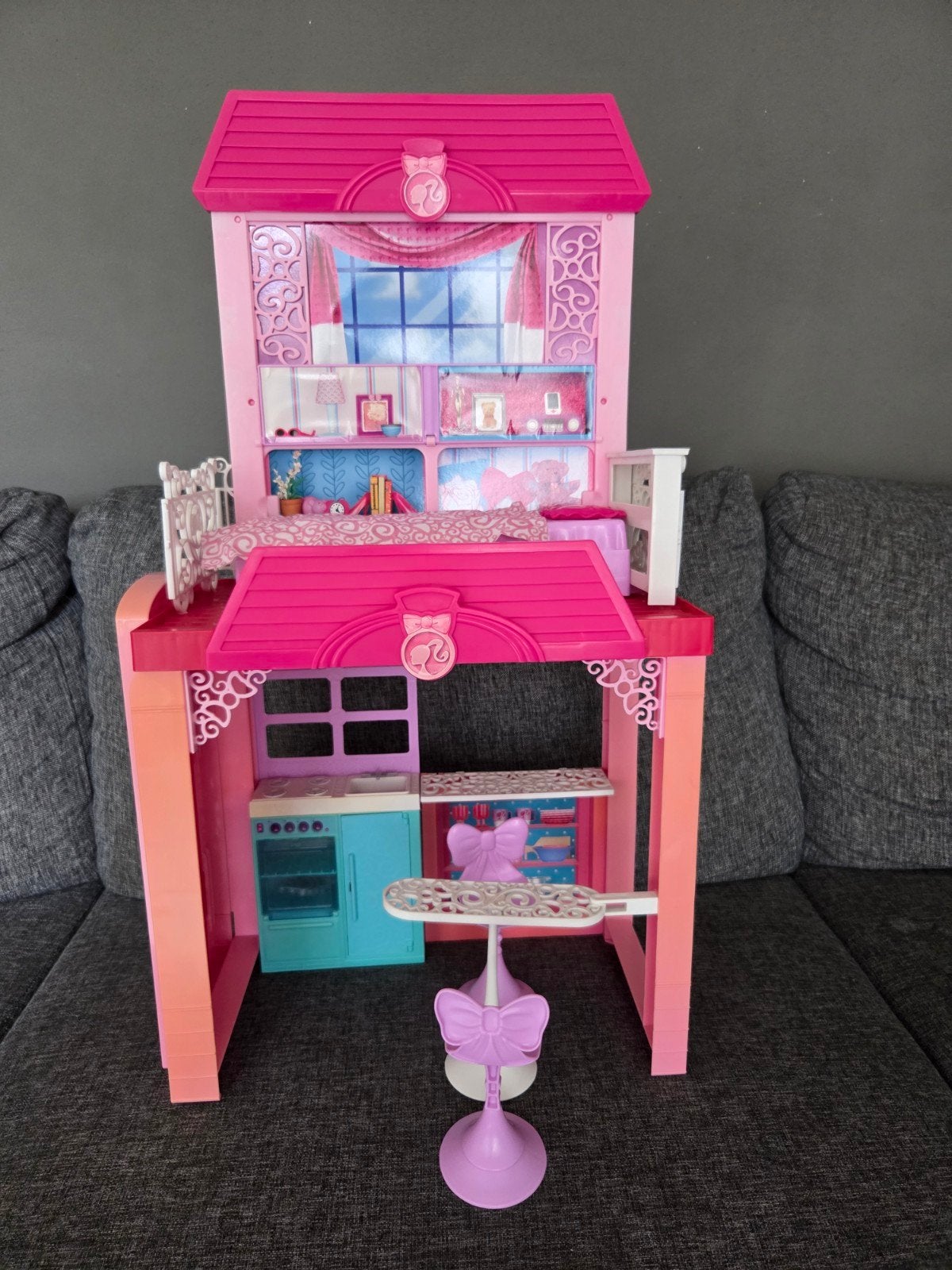 Barbie glam vakantiehuis, Ophalen, Gebruikt, Poppenhuis