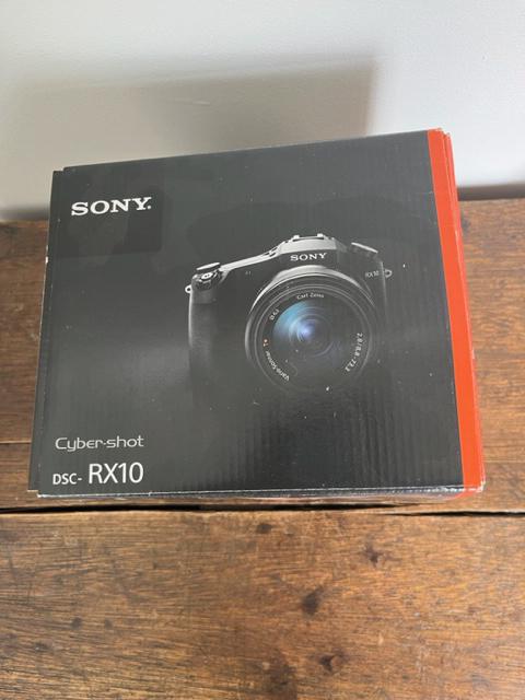 Sony cijbershot dsc RX 10, Audio, Tv en Foto, Fotocamera's Digitaal, Ophalen of Verzenden, Zo goed als nieuw, Sony, 8 keer of meer