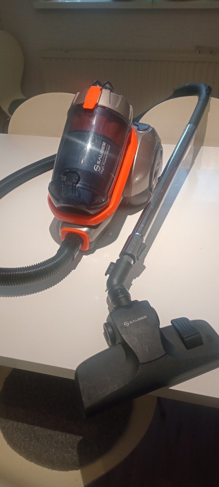 Stofzuiger Sauber  sterk zuigkracht, Witgoed en Apparatuur, Stofzuigers, Ophalen of Verzenden, Zo goed als nieuw