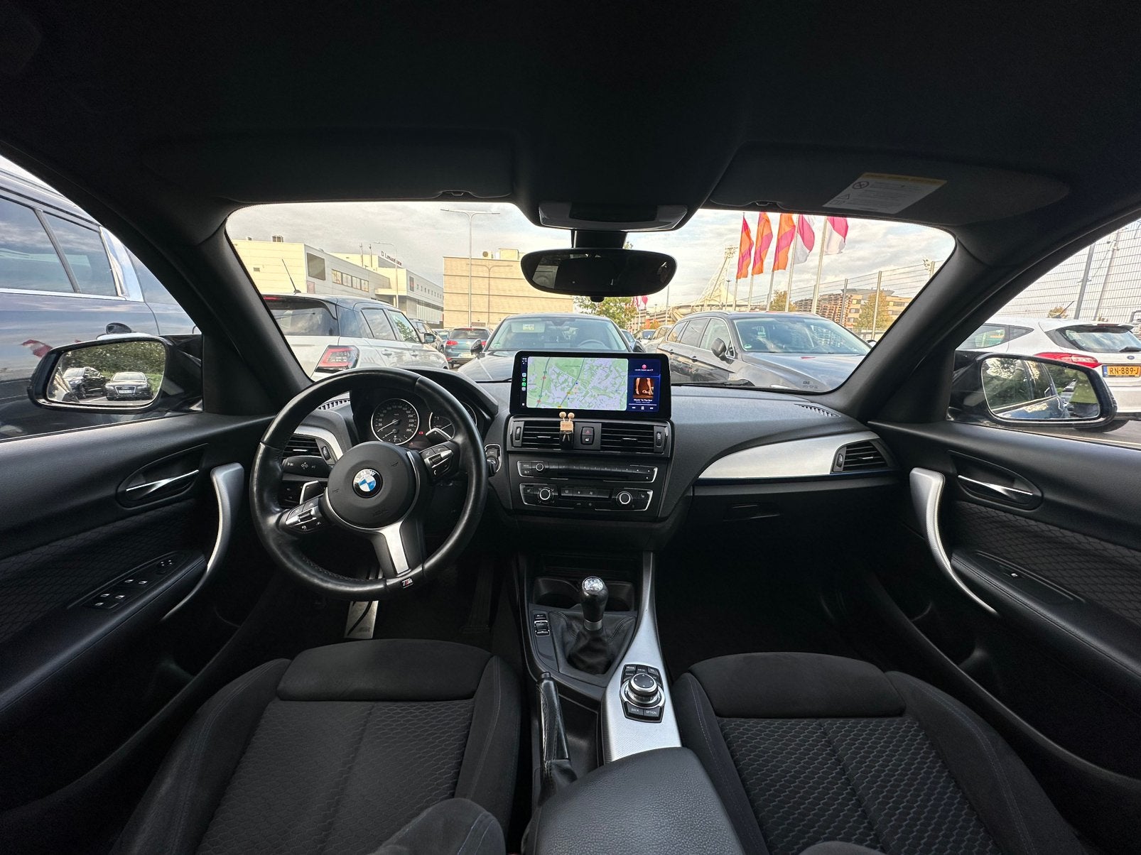 Foto 6 van BMW 1-Serie 116I 100KW 5DR 2012 Blauw M-pakket