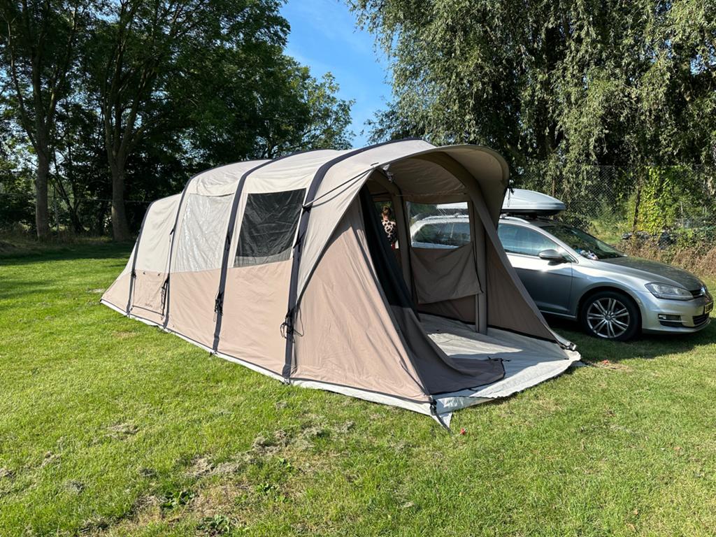 Quechua Airseconds 6.3 Polykatoen Opblaastent + 12V pomp, Caravans en Kamperen, Tenten, Ophalen, Zo goed als nieuw, Tot en met 6