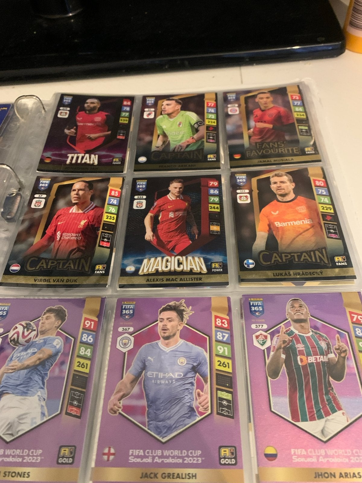 FIFA 365 Adrenalyn XL Voetbal Kaarten - Diverse Spelers, Ophalen of Verzenden, Gebruikt, Buitenlandse clubs, Spelerskaart