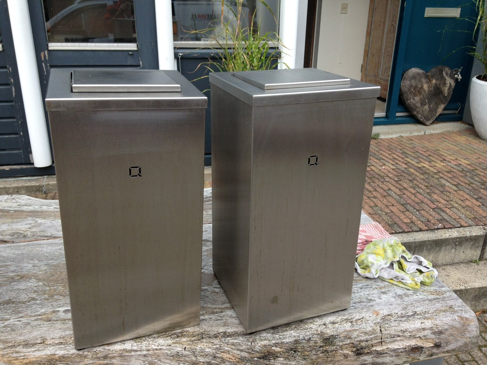 Prullenbakken rvs, Tuin en Terras, Bloembakken en Plantenbakken, Ophalen, Nieuw, Binnen, Metaal