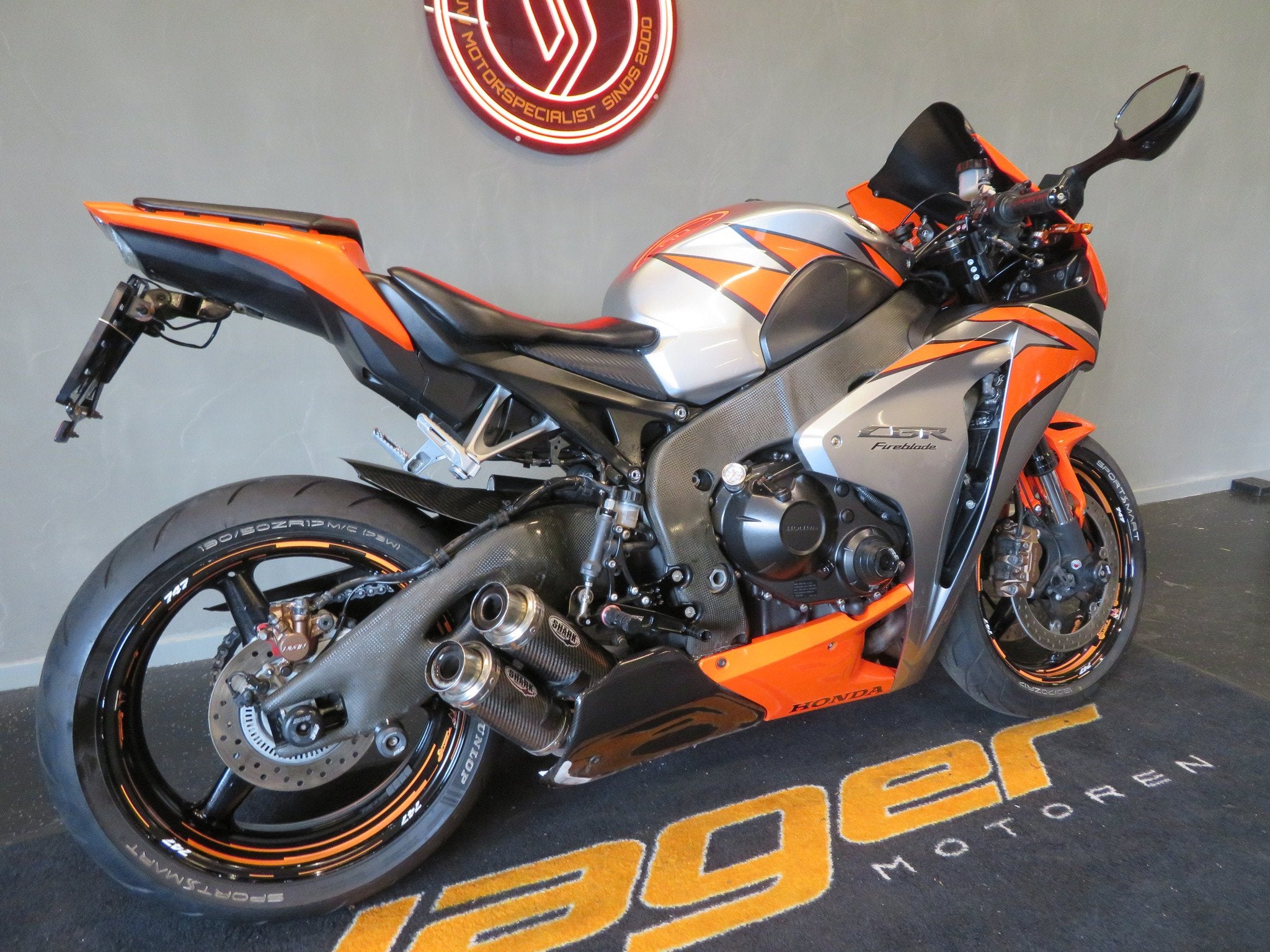 Honda CBR 1000 RR FIREBLADE SHARK DEMPER! (bj 2011), Bedrijf, Super Sport, 1000 cc