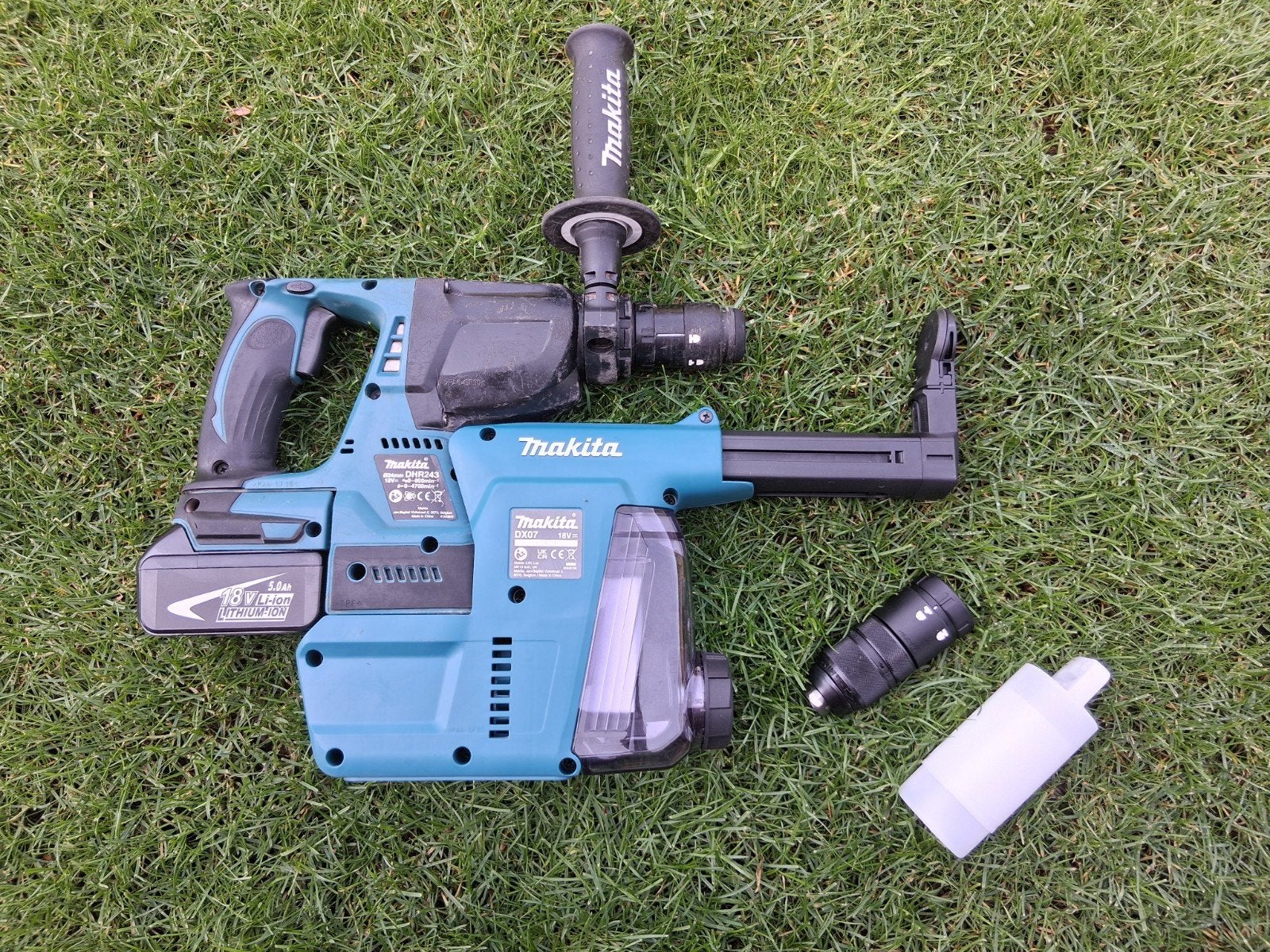 Makita DHR243 boorhamer + DX07 stofafzuiging | Body only, Ophalen of Verzenden, Boor- en/of Breekhamer