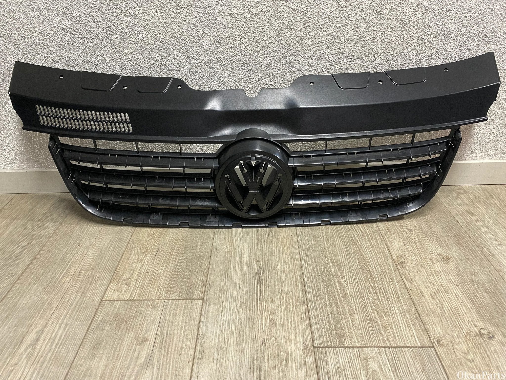 VW Volkswagen transporter Grille 7H5807101, Auto-onderdelen, Ophalen of Verzenden, Gebruikt, Voor, Volkswagen