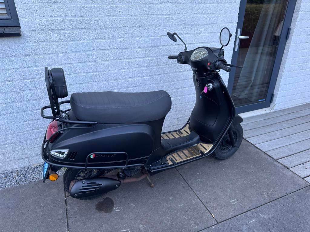 Senzo Sport Scooter 2020, Ophalen, Benzine