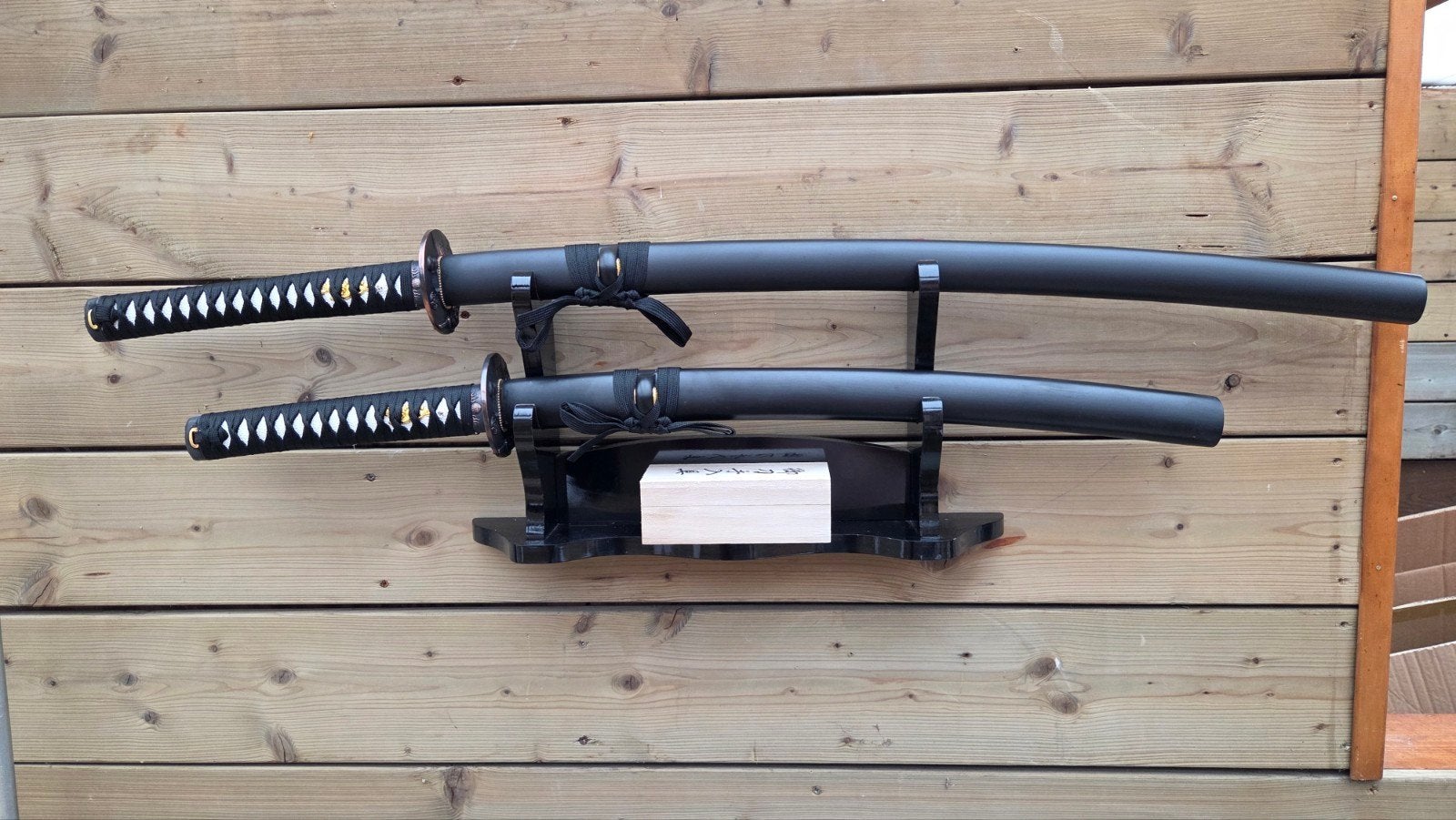 Scherpe zwaarden set, samurai zwaard, sabel, mes, dolk

Sc, Verzamelen, Militaria | Algemeen, Ophalen of Verzenden, Overige soorten