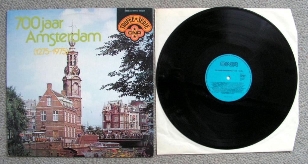 700 jaar Amsterdam (1275-1975) 14 nrs LP 1975 ZGAN, Cd's en Dvd's, Vinyl | Verzamelalbums, Zo goed als nieuw, Fotohoes, Inclusief binnenhoes
