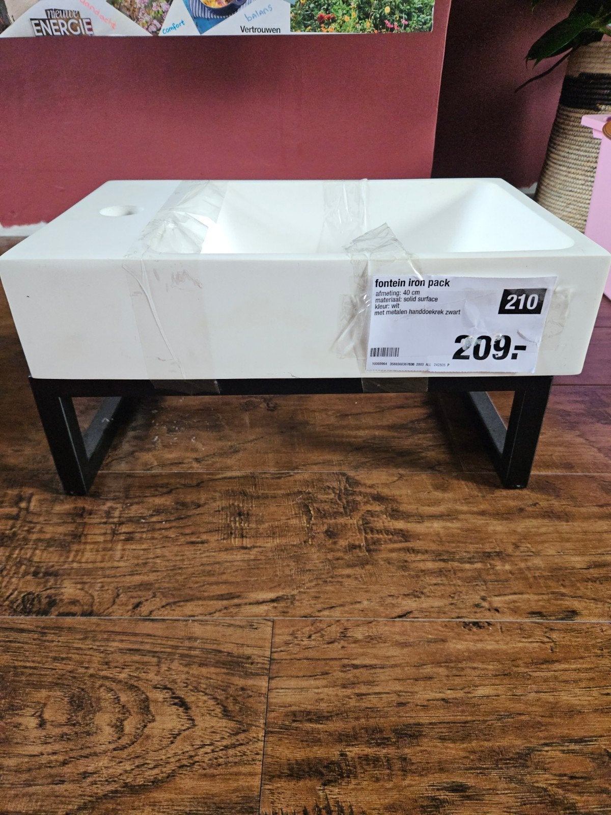 Fontein Iron Pack - Wit Solid Surface met Zwart Rek, Ophalen, Nieuw, Wastafel