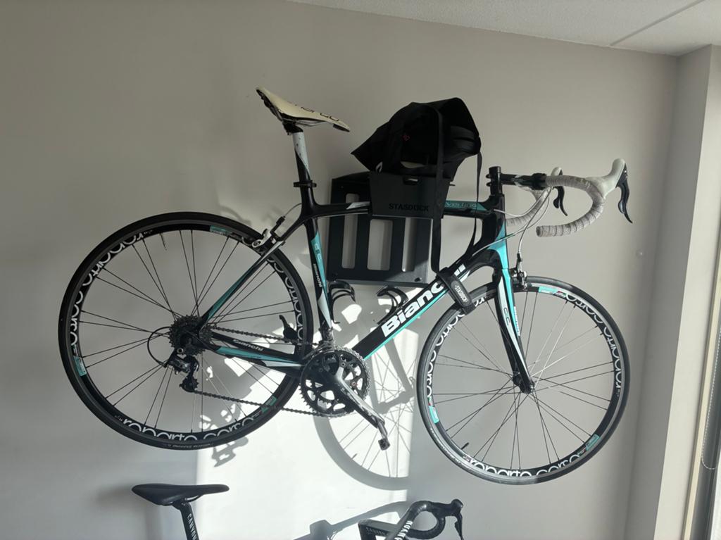 Bianchi vertigo, 28 inch, Carbon, Zo goed als nieuw, 15 tot 20 versnellingen