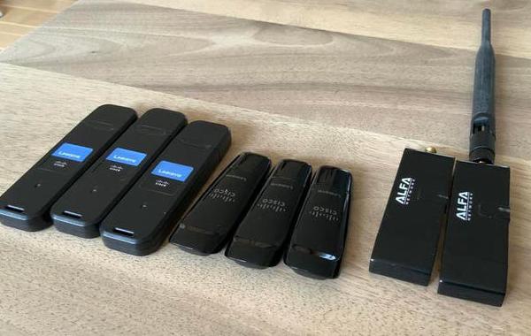 8 Wireless Network USB Adapters, Computers en Software, Netwerkkaarten, Verzenden, Zo goed als nieuw
