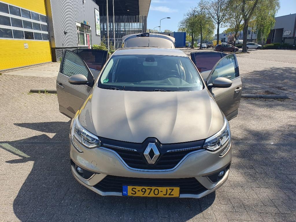 Renault Mégane 1.2 Energy TCe 101pk 2016 Bruin, Voorwielaandrijving, Start-stop-systeem, Stof, 4 cilinders
