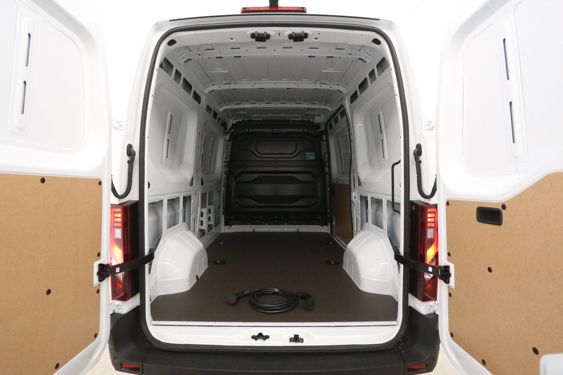 Renault Master E-Tech 3.5t Long Range 87 kWh L2H2 | Snellade, Auto's, Automaat, Achterwielaandrijving, Gebruikt, Verwarmde buitenspiegels