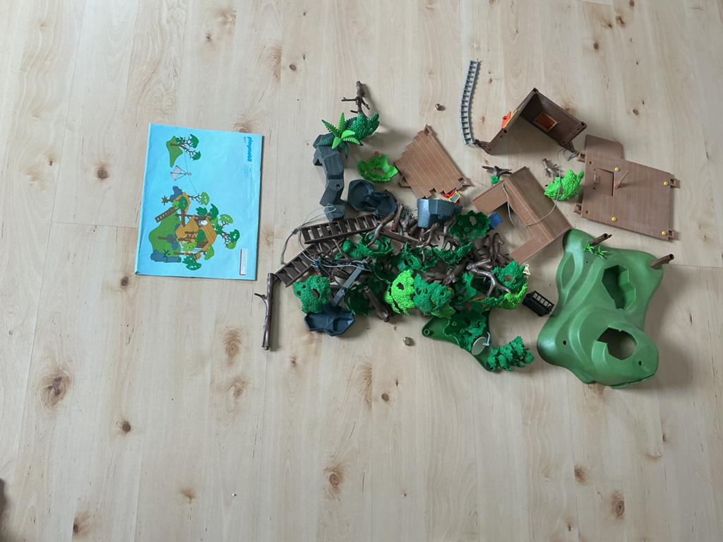 Playmobil - expeditiekamp - boomhut - nummer 3217, Kinderen en Baby's, Speelgoed | Playmobil, Ophalen of Verzenden, Gebruikt, Complete set