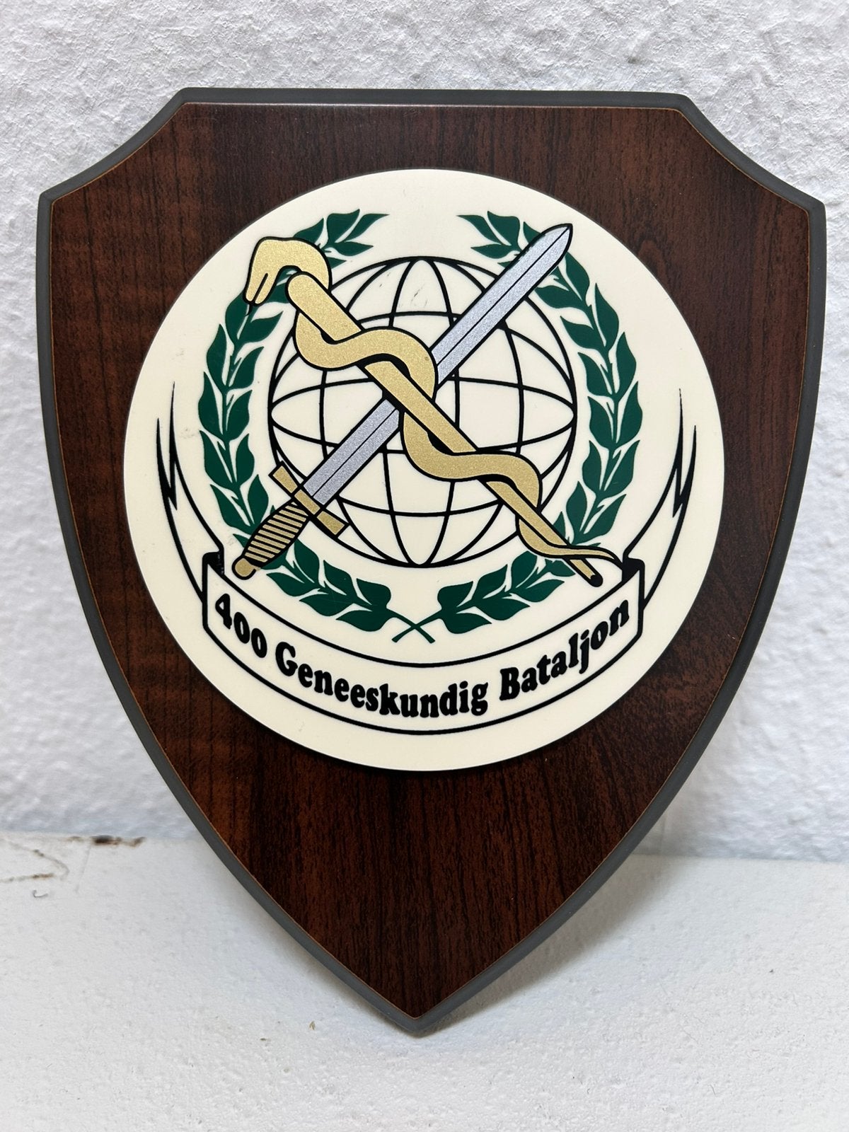 Wapenschild 400 Geneeskundig Bataljon, Verzamelen, Militaria | Algemeen, Ophalen of Verzenden, Landmacht, Nederland, Embleem of Badge