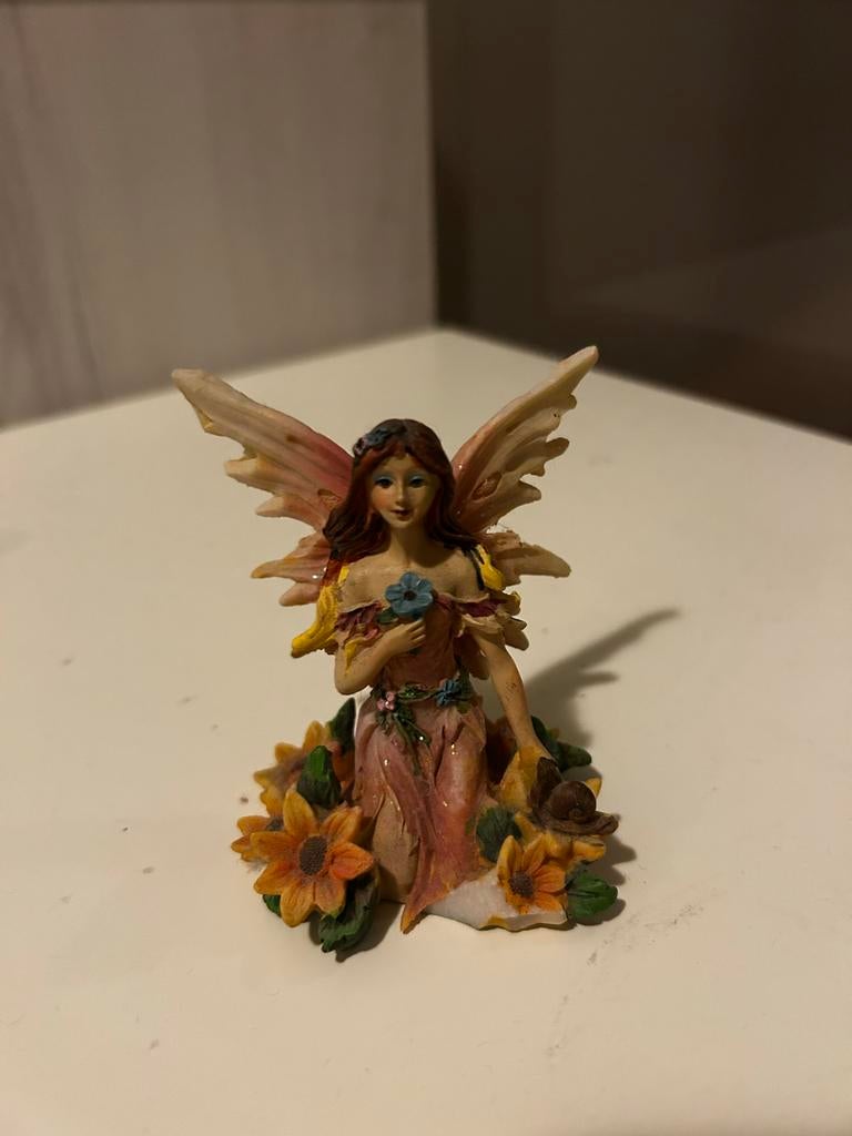 Betoverend Elfje Beeldje met Bloemen en Slak, Ophalen, Zo goed als nieuw, Fantasy