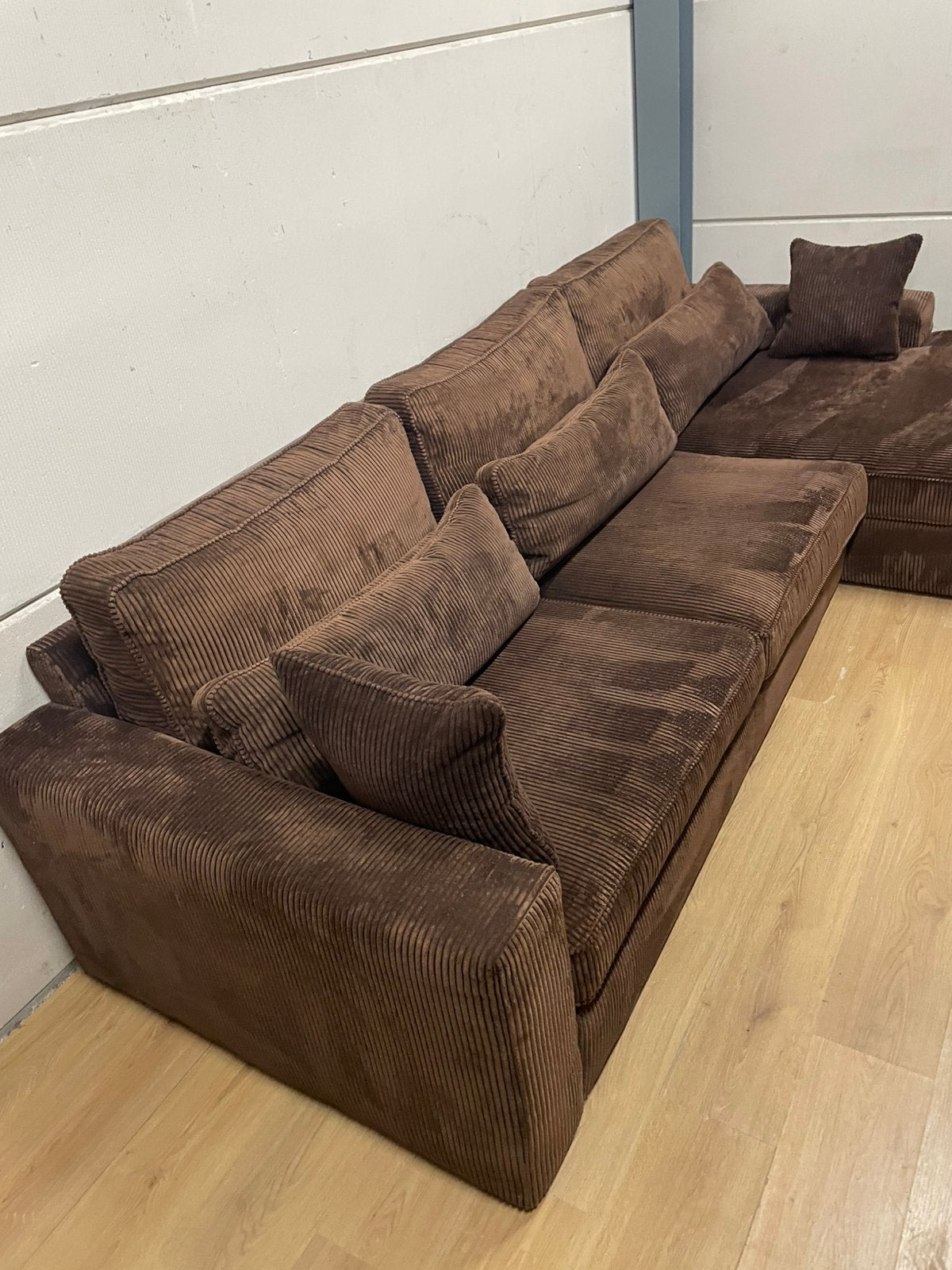 Mooie luxe grote bruine ribstof hoekbank - GEREINIGD!!!, Huis en Inrichting, Ophalen, Luxe, Hoekbank, 300 cm of meer