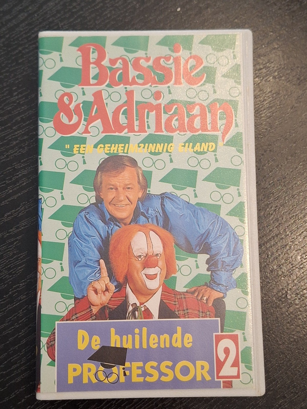 Bassie & Adriaan: De Huilende Professor 2 (VHS), Alle leeftijden, Ophalen of Verzenden, Gebruikt, Actie en Avontuur