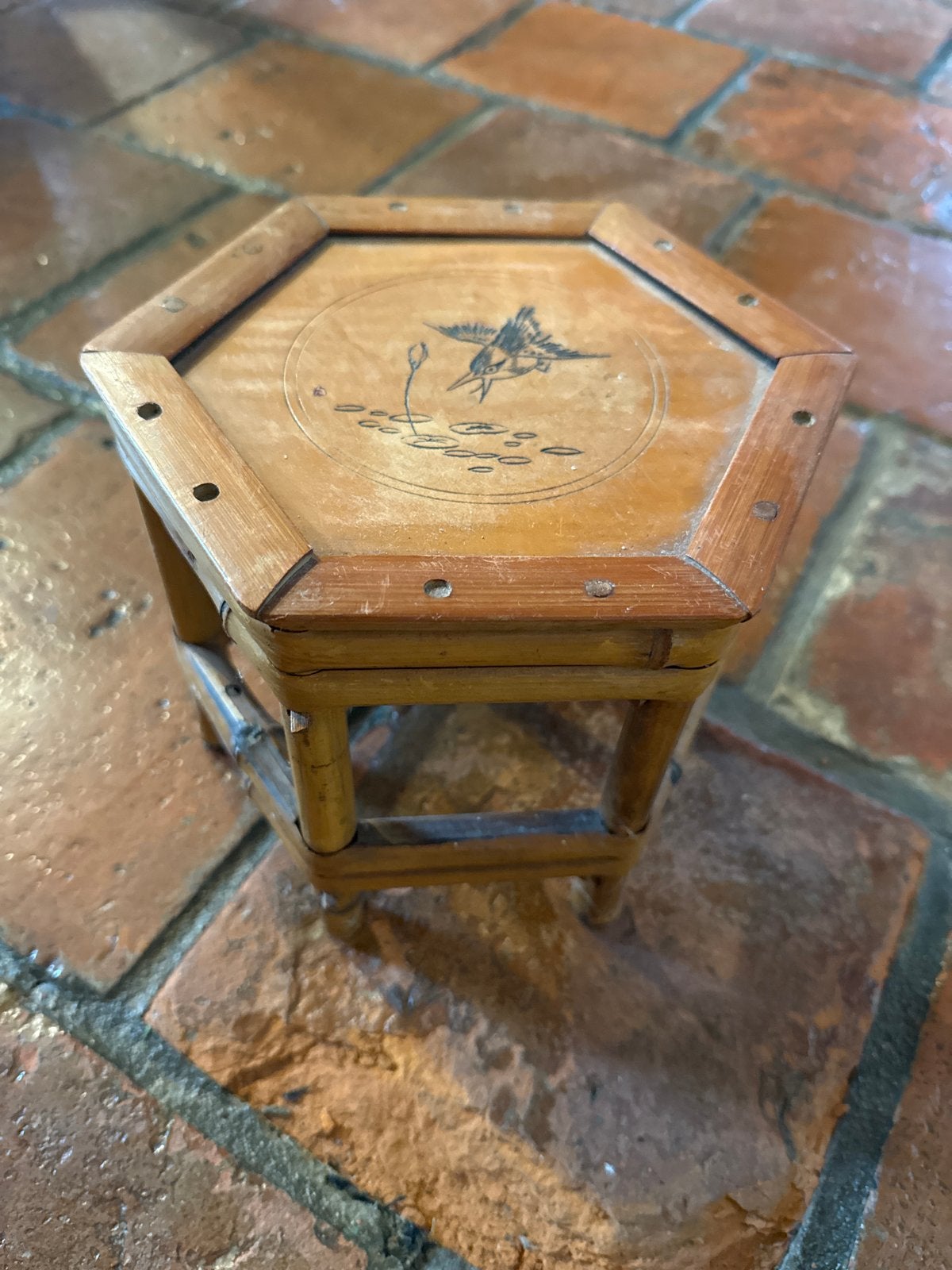 Vintage bamboe bijzettafel met vogelmotief, Ophalen