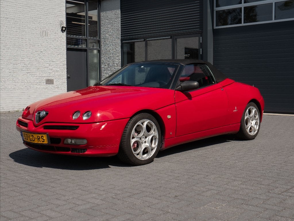 Alfa Romeo Spider 3.0 V6 2002 Rood