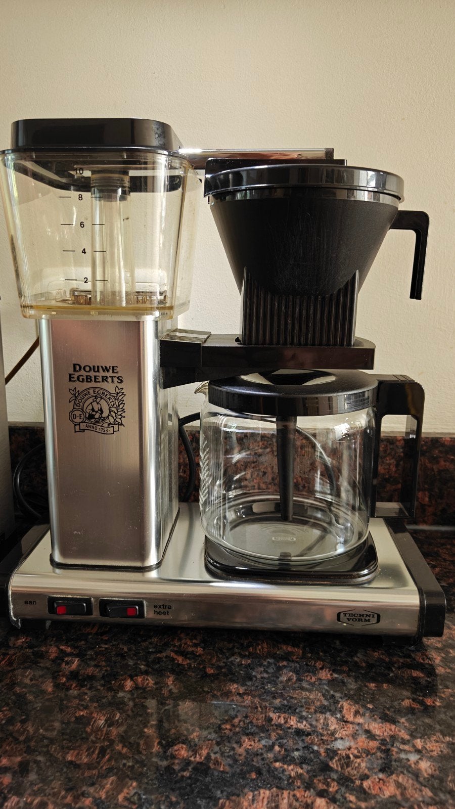 Douwe Egberts Technivorm Koffiezetapparaat  moccomaster, Gebruikt, 10 kopjes of meer, Koffiemachine, Ophalen of Verzenden