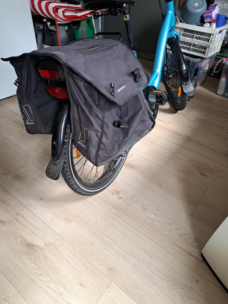 Basil fietstassen - Zo goed als nieuw, Fietsen en Brommers, Fietsaccessoires | Fietstassen, Ophalen of Verzenden, Zo goed als nieuw