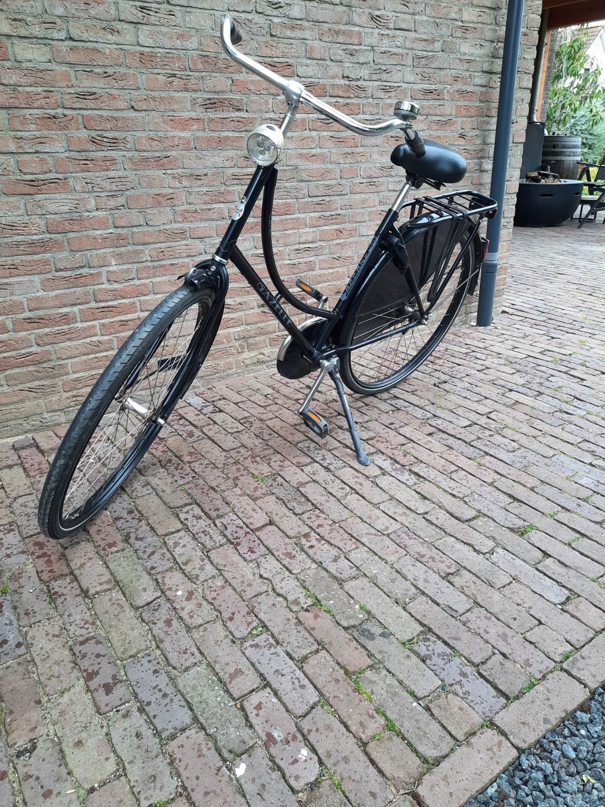 Omafiets 28inch Gazelle Classic zwart, Fietsen en Brommers, Ophalen, Terugtraprem, 56 cm of meer, Zo goed als nieuw