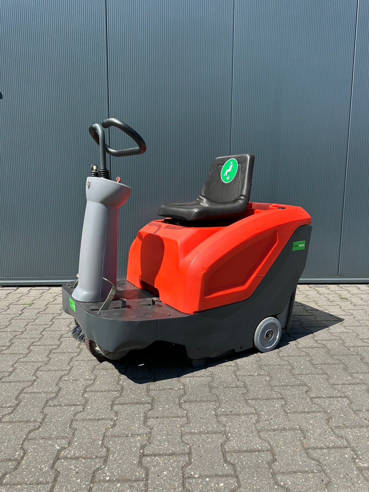 Hako Jonas 800E Veegmachine – Volledig Gereviseerd, Ophalen, Overige typen