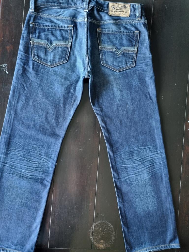 CLASSIC DIESEL LARKEE REGULAR STRAIGHT JEANS SIZE 34/30, Ophalen of Verzenden, Zo goed als nieuw, Blauw, W33 - W34 (confectie 48/50)