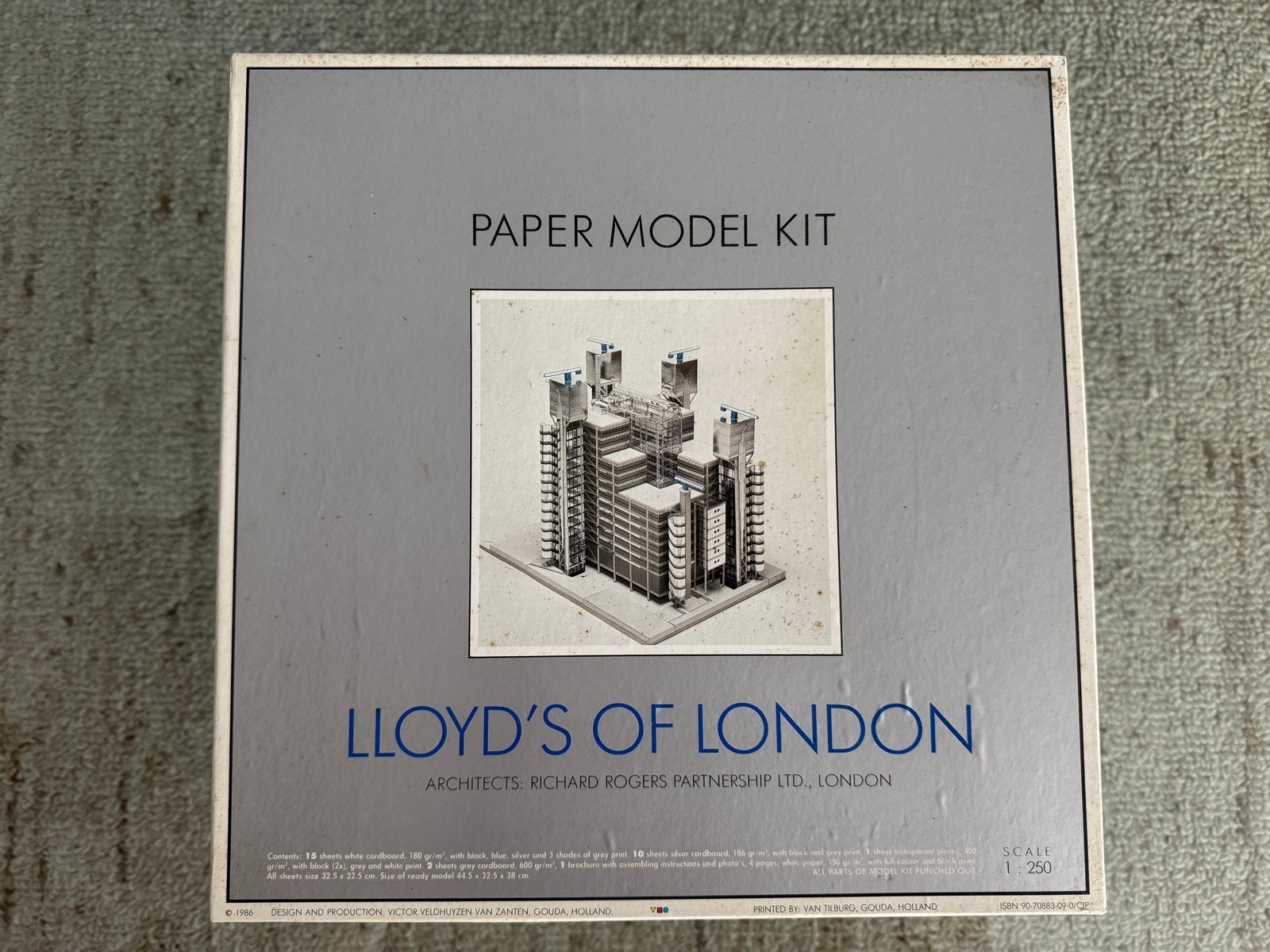 Papieren modelbouwkit Lloyd's of London - Ongebruikt, Overige merken, Nieuw, Ophalen of Verzenden, Groter dan 1:32