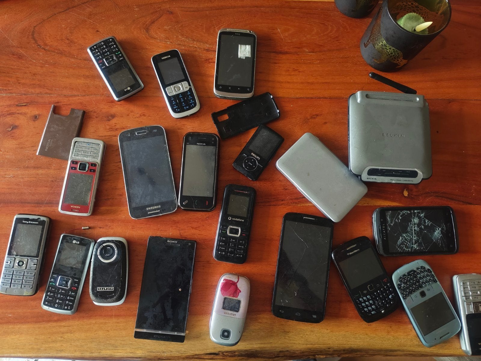 Partij oude mobiele telefoons -, Ophalen of Verzenden