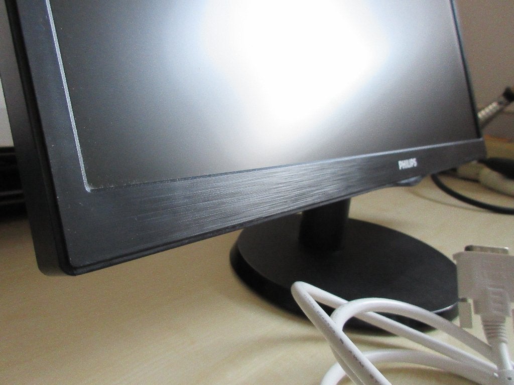 Foto 25 van Philips 24” Full HD LED Monitor 243V5LHAB/00 – HDMI/DVI/VGA