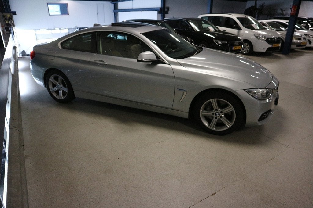 BMW 4-serie Coupé 435i xDrive High Executive / S-DAK - 306, Auto's, BMW, Euro 6, 4-Serie, 4 stoelen, Leder