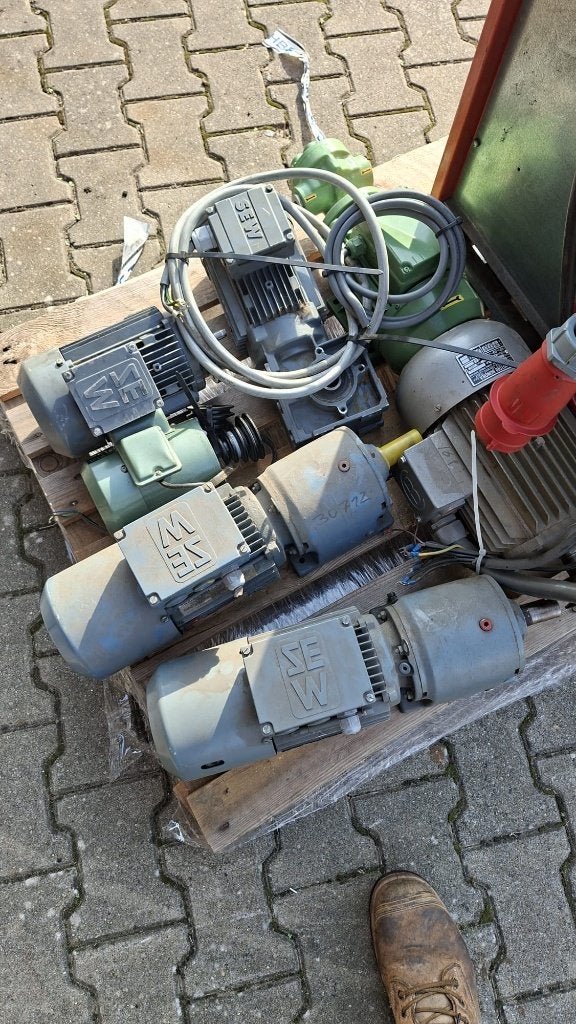SEW elektromotoren/motorreductoren, Ophalen, Gebruikt, Elektromotor