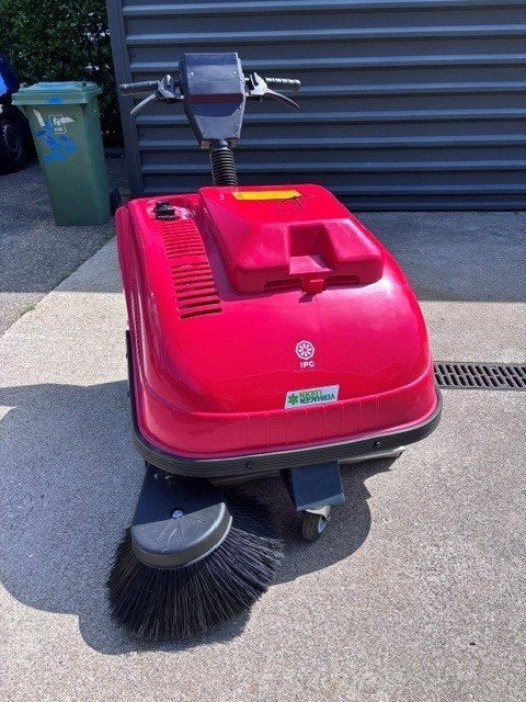 Lion 600MH veegzuigmachine (brandstofmotor) voor buiten, Ophalen of Verzenden
