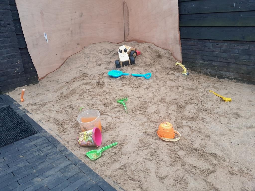 Ongeveer 0,5 m3 speelzand, Ophalen