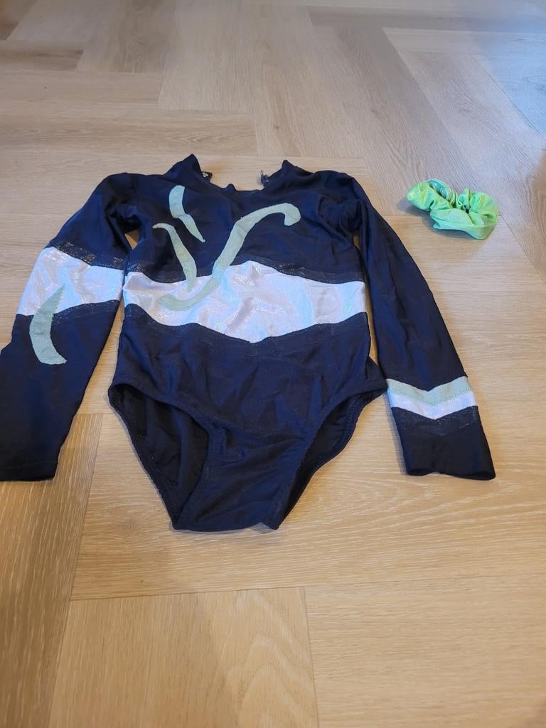 Turnpakje met lange mouwen en scrunchie, Sport en Fitness, Turnen, Gebruikt, Zwart, Turnpak(je), Kindermaat 122 t/m 140