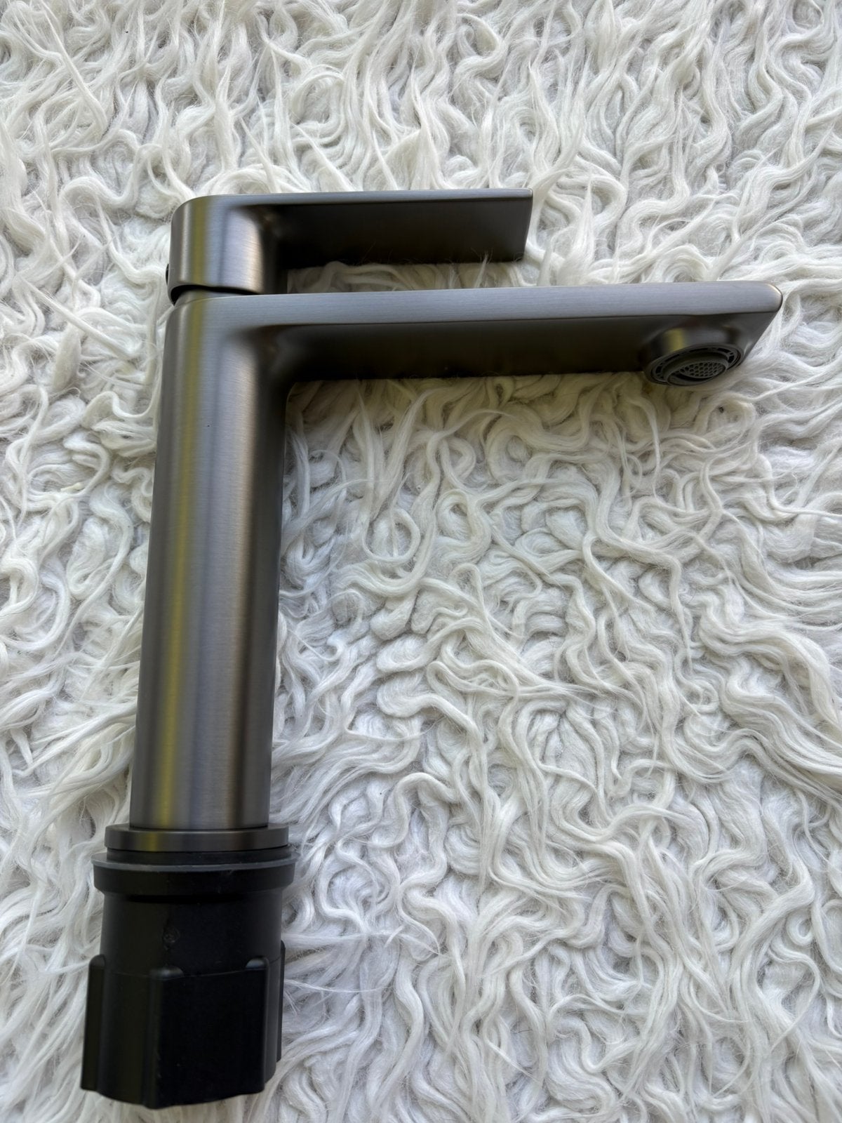 Nieuwe Gun Metal geborstelde wastafelkraan, Ophalen of Verzenden, Nieuw, Rvs, Kraan