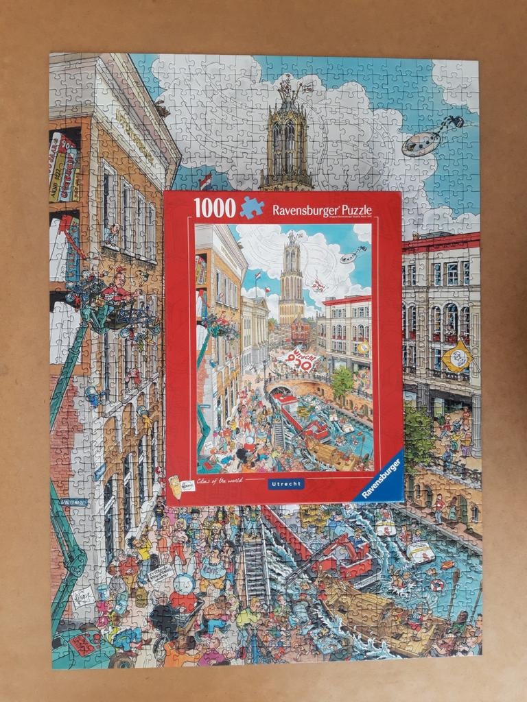 Utrecht 1000 stukjes, Ravensburger compleet, Hobby en Vrije tijd, Ophalen of Verzenden, 500 t/m 1500 stukjes, Zo goed als nieuw