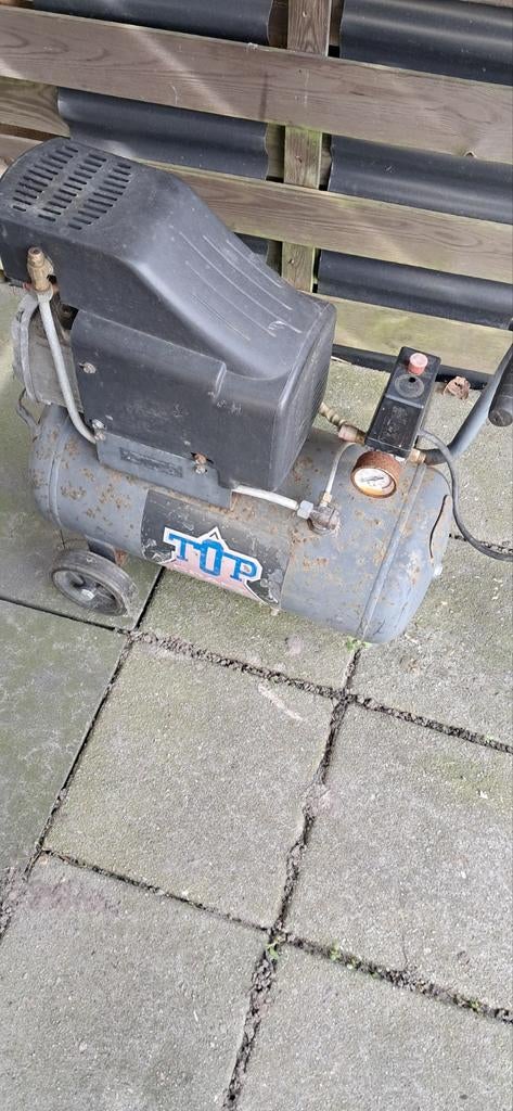 Top Craft compressor met gebruikerssporen, Ophalen, Gebruikt, 6 tot 10 bar, Minder dan 200 liter/min