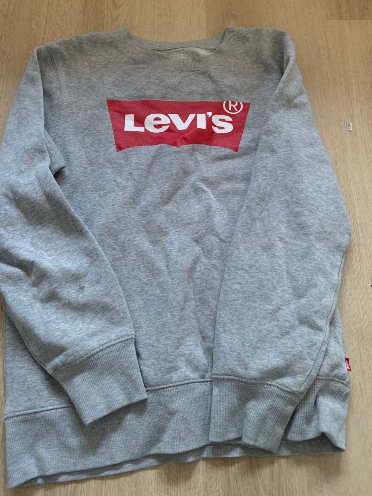 Levi’s trui, Ophalen of Verzenden, Zo goed als nieuw, Meisje, Trui of Vest