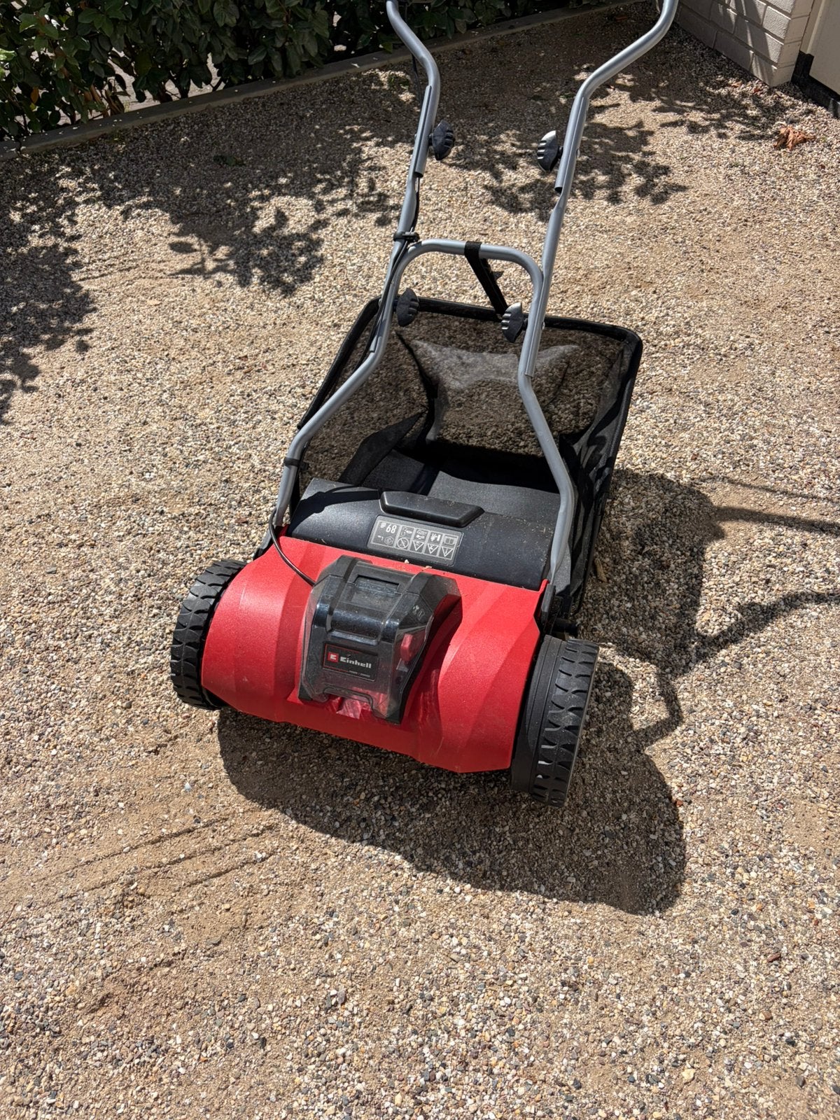 Einhell grasmaaier accu elektrisch, Ophalen, Accu-grasmaaier, Zo goed als nieuw, Kooimesmaaier