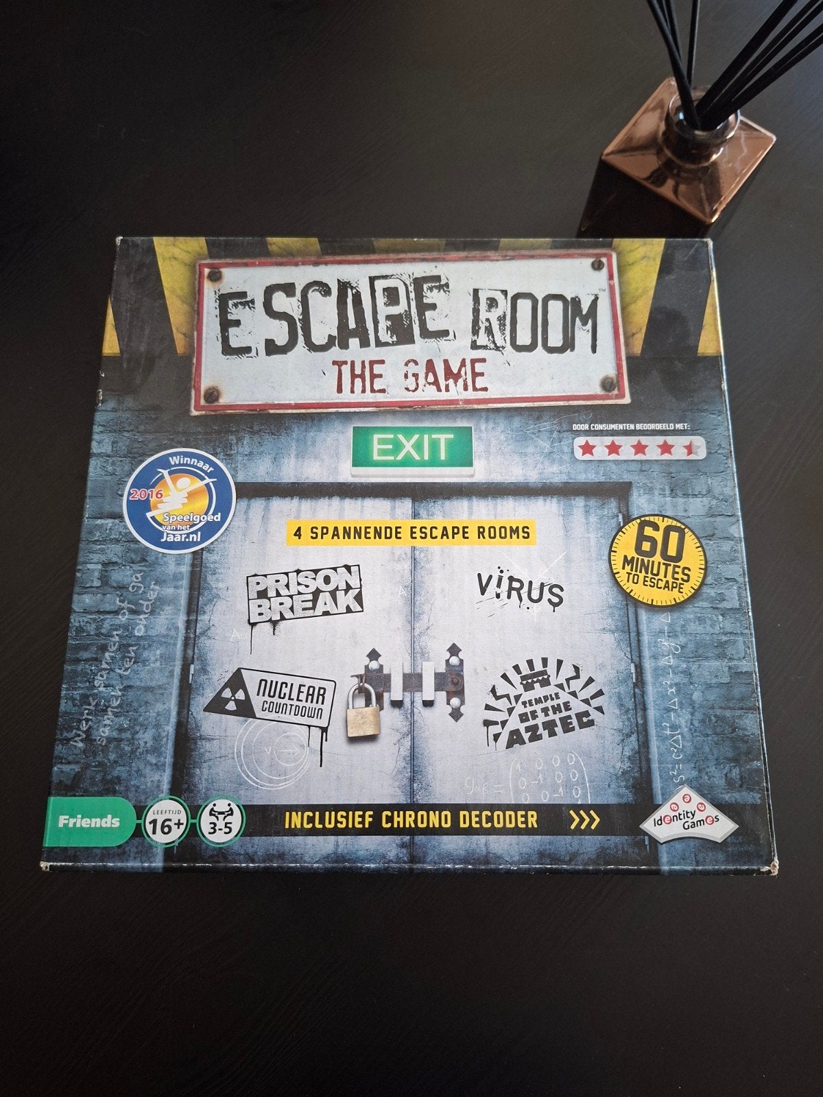 Escape Room The Game - 4 spannende escape rooms, Hobby en Vrije tijd, Gezelschapsspellen | Bordspellen, Drie of vier spelers, Ophalen of Verzenden